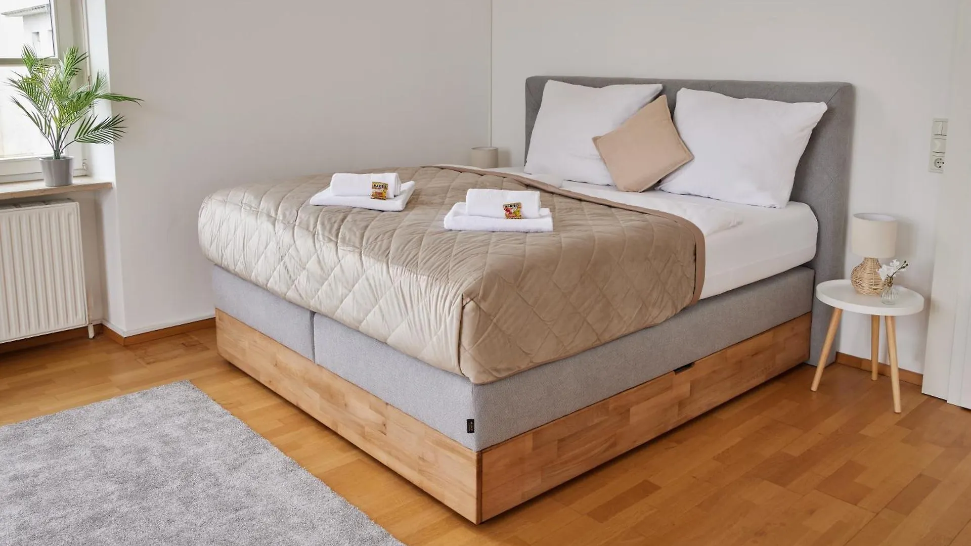 Idee Living: Design-Apartment- Netflix - 6 Pers Mannheim 0*,