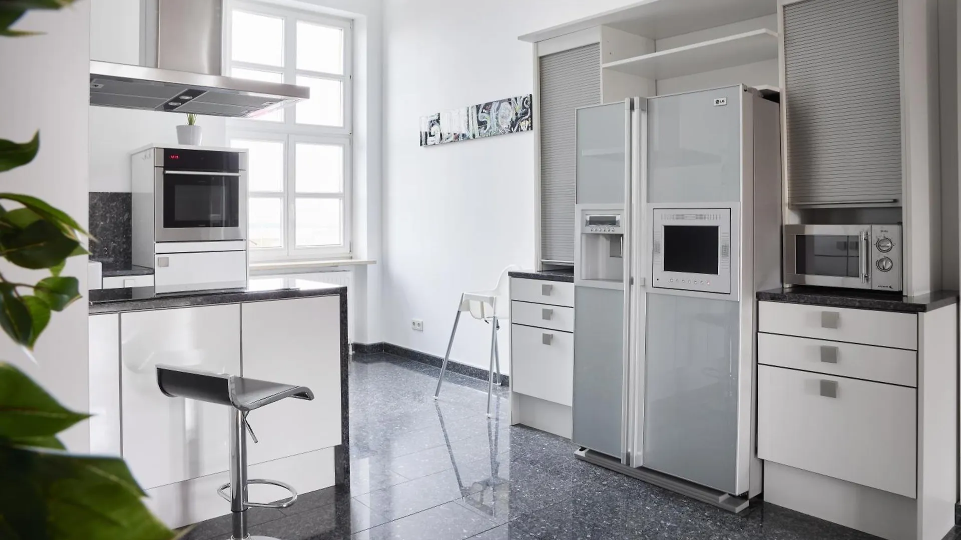 Apartment Idee Living: Design-Apartment- Netflix - 6 Pers Mannheim