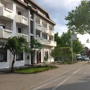 Am Exerzierplatz MHG
